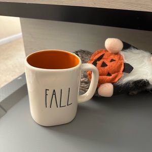 Rae Dunn 2019 Fall y’all might never used just displayed